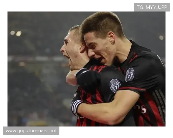 米兰追基恩紫百合瞄准卡马尔达